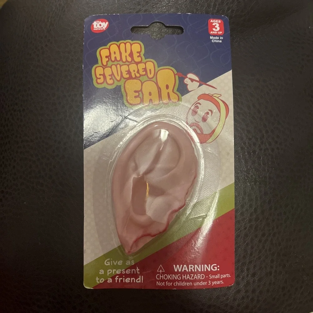 FAKE SEVERED EAR Bloody Rubber Body Part Trick Gag Prank Joke Zombie Costume Toy